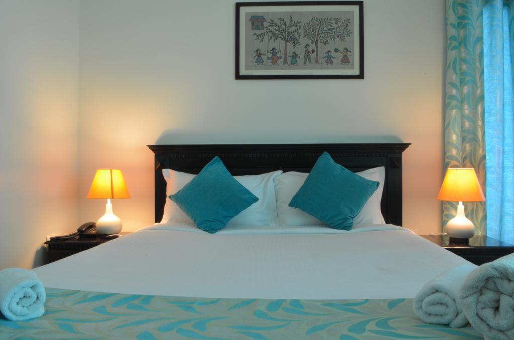 Luxtay Suites Bangalore Camera foto