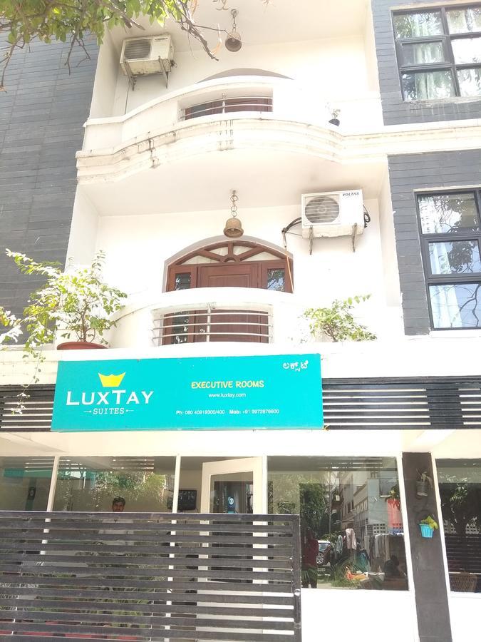 Luxtay Suites Bangalore Esterno foto